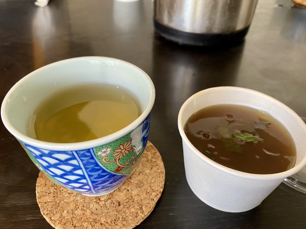 よもぎ茶とよもぎ茶寒天